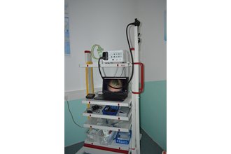 Endoskopieturm mit flexiblen und starren Endoskopen